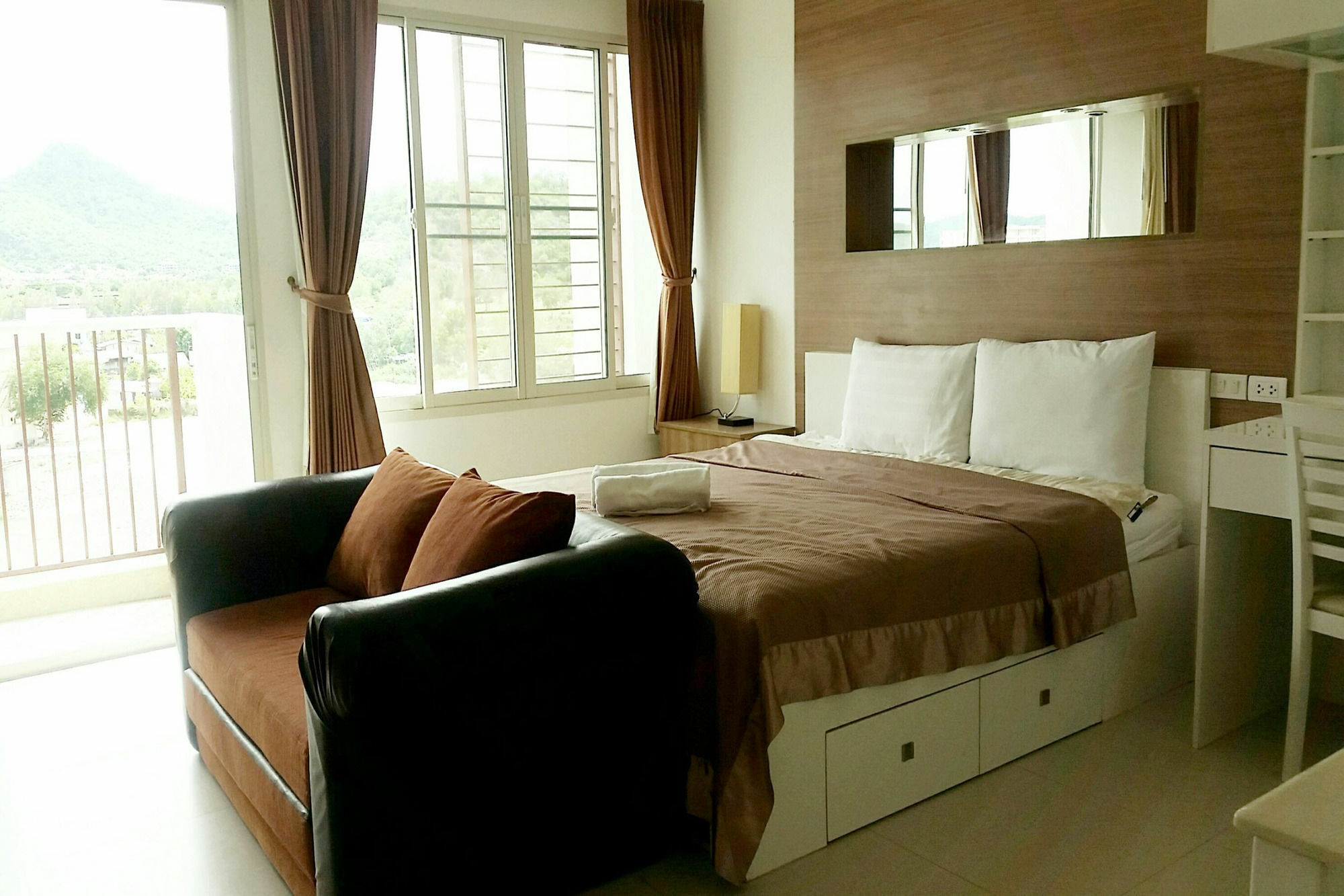 Ferienwohnung The Seacraze Hua-Hin By Montri C. Hua Hin Exterior foto